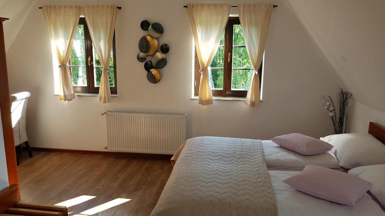 B&B Plitvice Lakes Villa Mija ปลิตวิตซาเซโล ภายนอก รูปภาพ