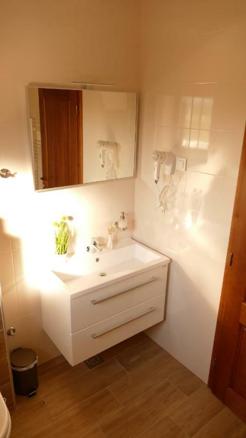 B&B Plitvice Lakes Villa Mija ปลิตวิตซาเซโล ภายนอก รูปภาพ